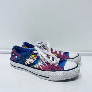 Converse Wonder Woman Chuck Taylor Sneakers DC Comics Size Women 7 / Men 5